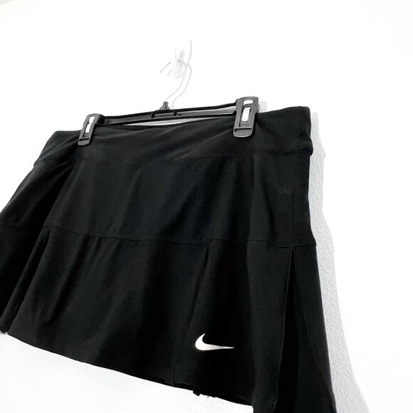 Nike Dri-Fit Pleated Tennis Skort Womens XL Sporty Athleisure Gym Workout Golf - Picture 3 of 8